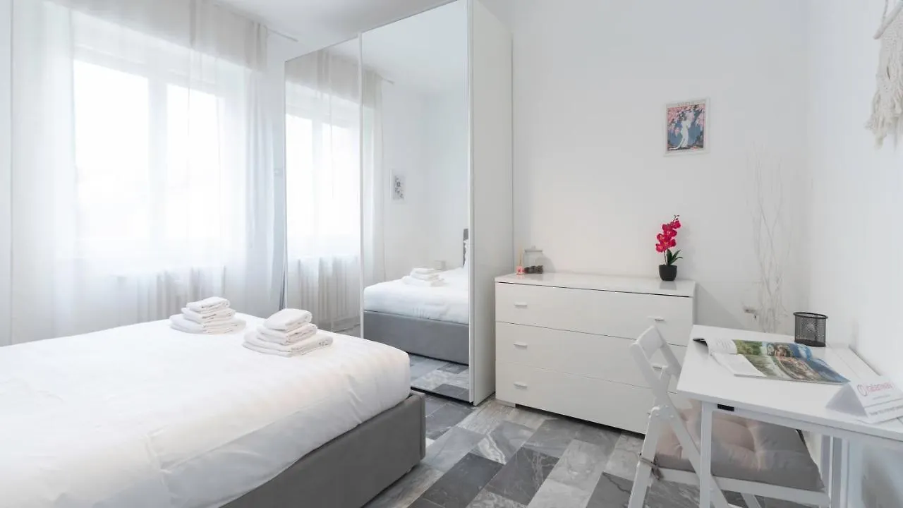 Italianway - Roggia Scagna 7 Apartment Milan